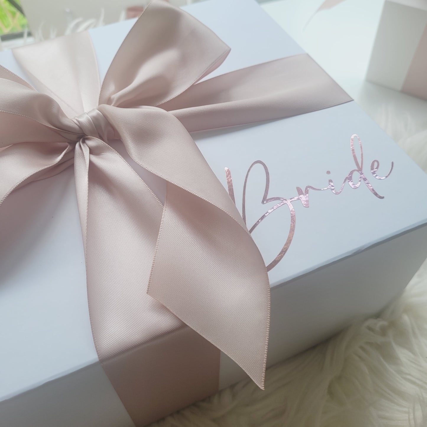 Bridesmaid Box with Ribbon - Minimalist Style