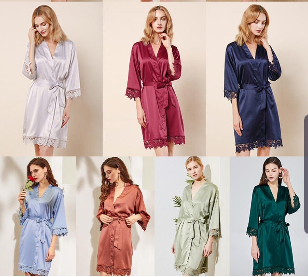 Bridesmaid Robes - Wedding Morning Robes for Bridal Party – The Pretty Box